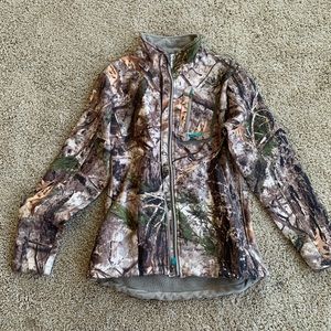 Cabela’s fleece lined coat